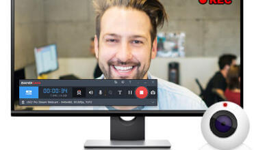 برنامج Free Webcam Recorder من البرامج السهلة الاستخدام حيث يمكنك بعد تثبيت البرنامج علي الكمبيوتر من امكانية تشغيله وتجربته علي الجهاز ,سوف تجد الادوات والازرار داخل البرنامج تساعدك علي تشغيل الكاميرا وبدة التقاط الفيديو بكل سهولة.